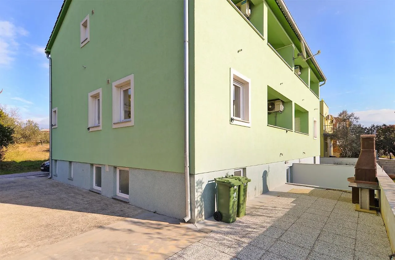 Apartments Ariana 1989 Fazana 0*,  Croatia