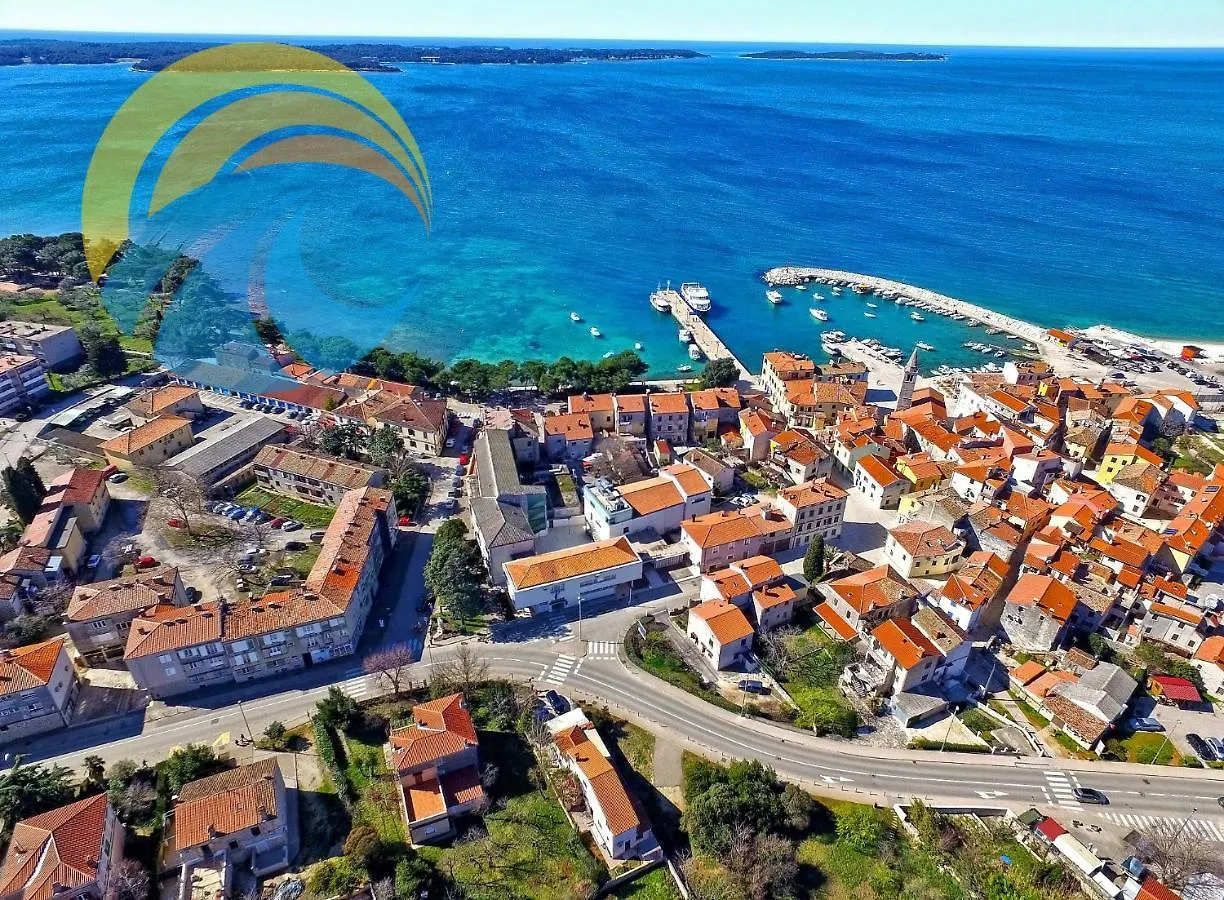 Apartments Ariana 1989 Fazana Croatia